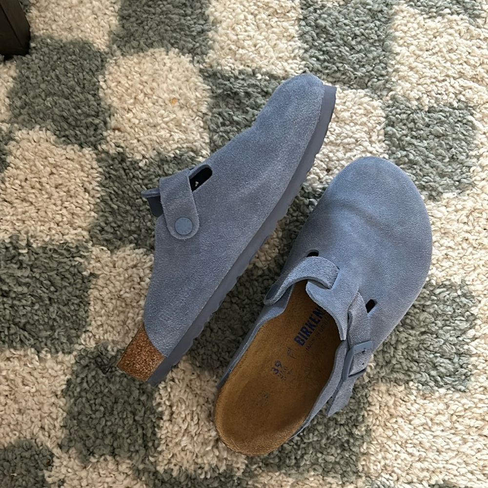 Birkenstock- blue Boston clog- size 39 (W’s 8-8.5)